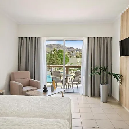 Bay Hotel 4*