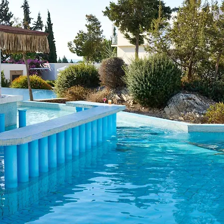 Bay Hotel 4*